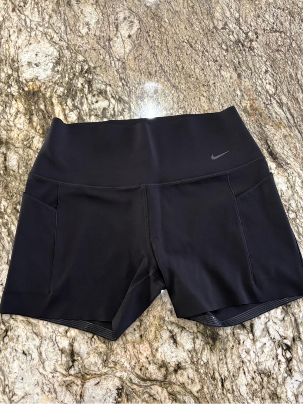 Nike High Waisted 5” Bike Shorts With Pockets